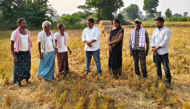 రైతులు సారవంత భూములుగా మార్చుకోవాలివరి కోసిన తర్వాత కొయ్యలను దహనం చేయరాదు… ఏవో మహేందర్