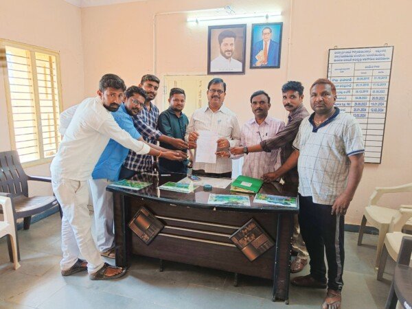 రాజీవ్ యువ వికాసం పథకంలో రిపోర్టర్లకు ప్రాధాన్యత కోరుతూ ఎంపీడీవో కి వినతి