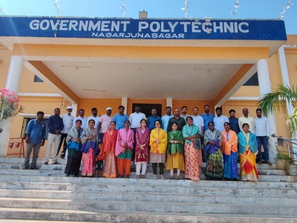 పాలిటెక్నిక్‌ కళాశాలలో ప్రవేశ పరీక్షకు దరఖాస్తుల ఆహ్వానం